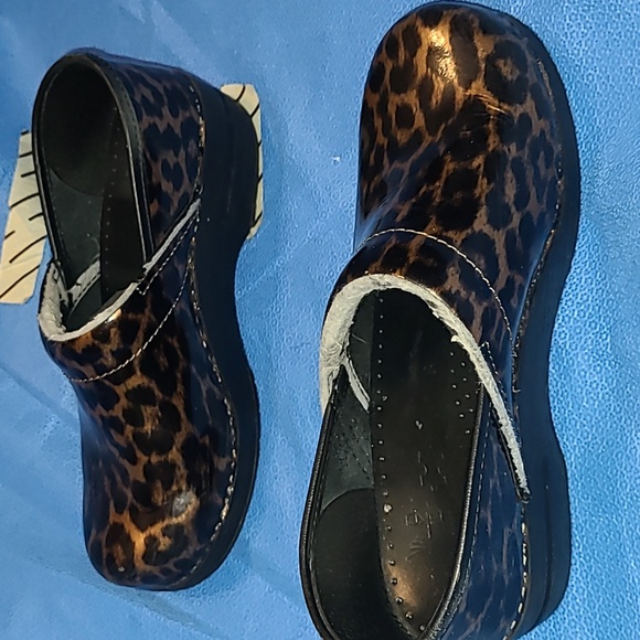 Dansko Leopard sz 39 / 8 - Picture 9 of 9